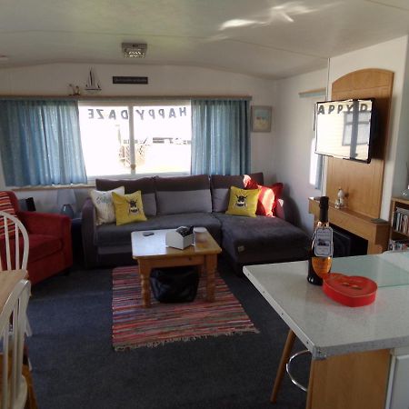 Happydaze Caravan Bacton  Εξωτερικό φωτογραφία
